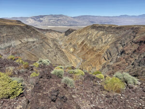 Värvide mäng teel Surmaorgu.